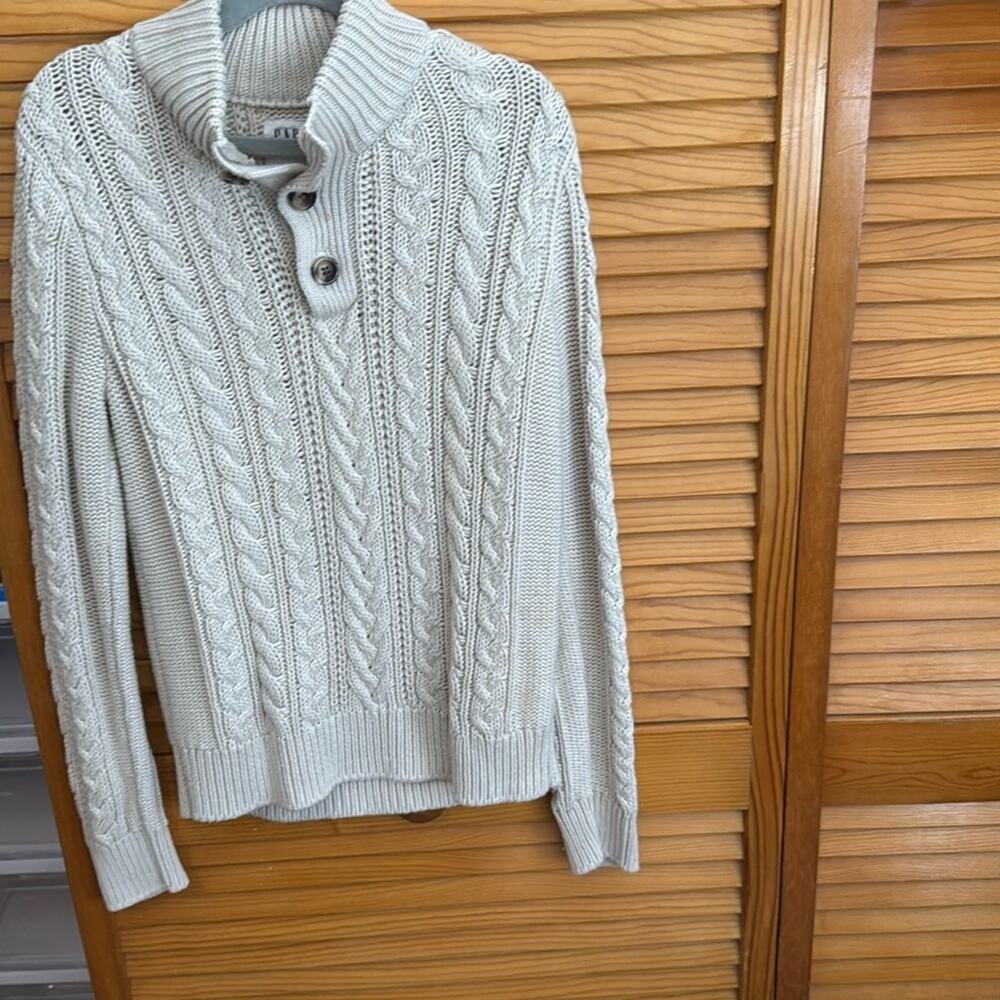 Gap Kids - Boys - Chunky Cable Knit Sweater - Size Medium 8-10 - Picture 3 of 4